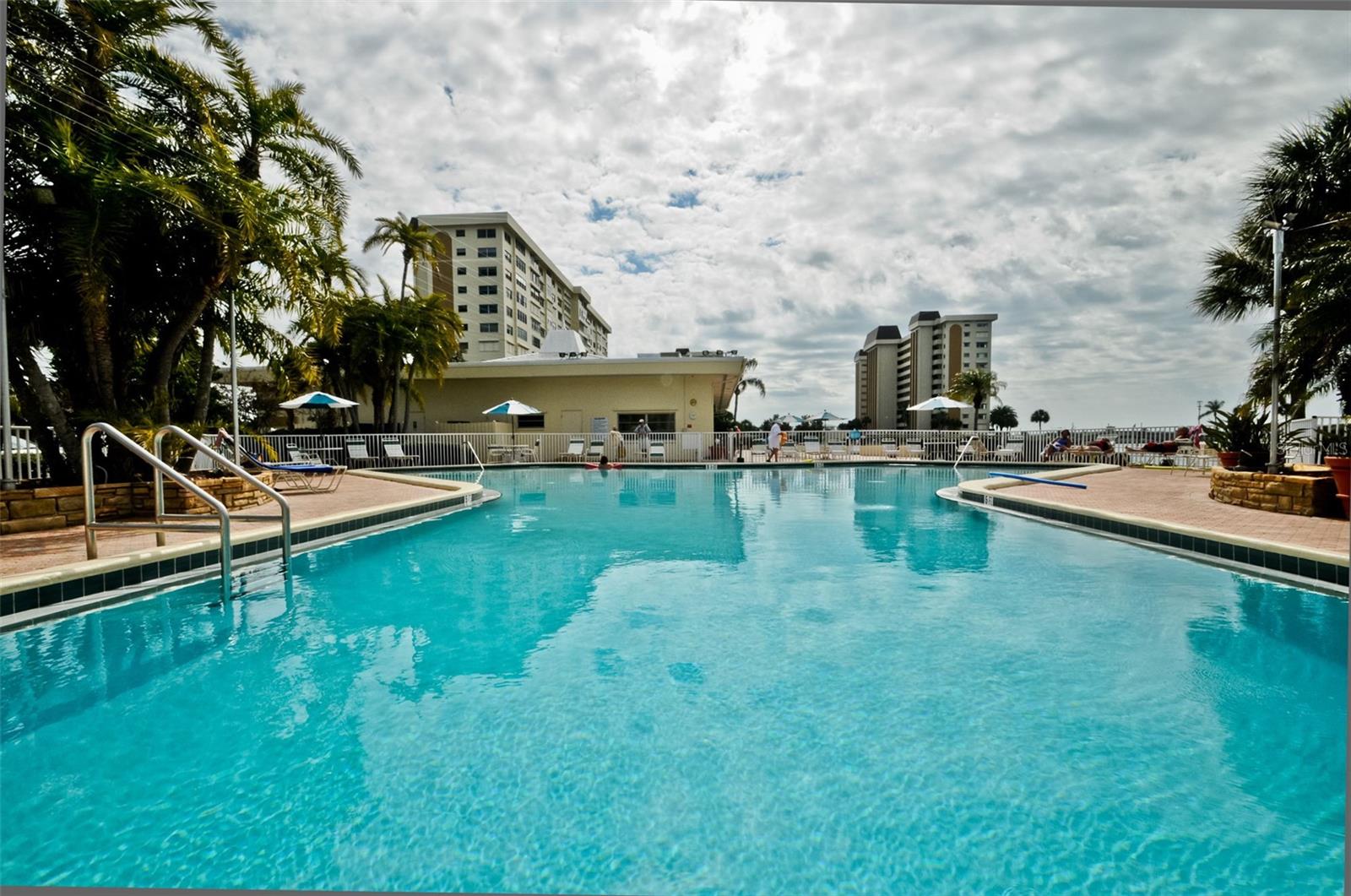 LEXINGTON TOWERS CONDO - Residential