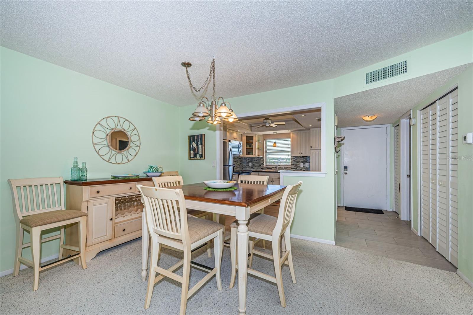 LEXINGTON TOWERS CONDO - Residential