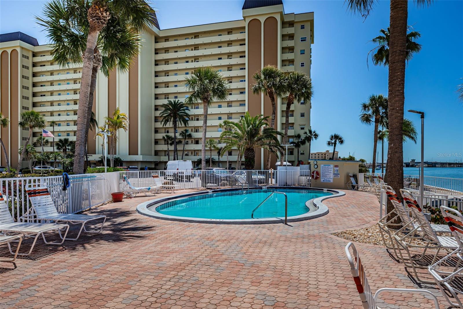 LEXINGTON TOWERS CONDO - Residential