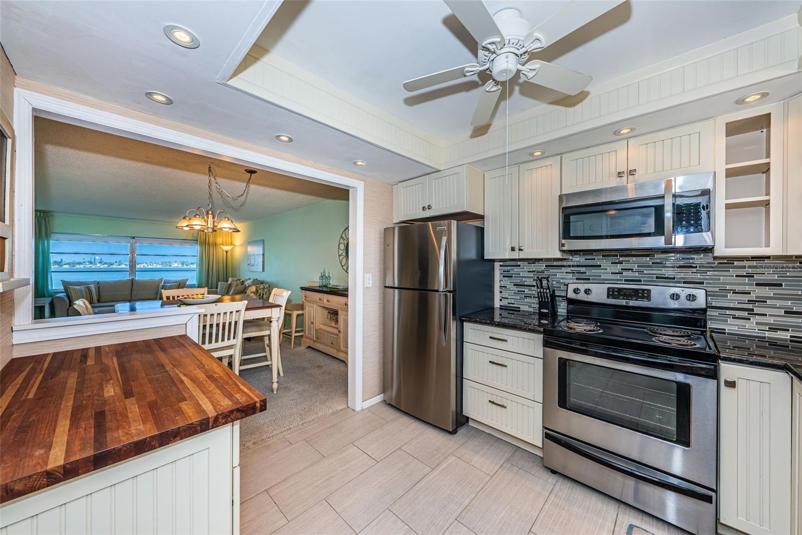 LEXINGTON TOWERS CONDO - Residential