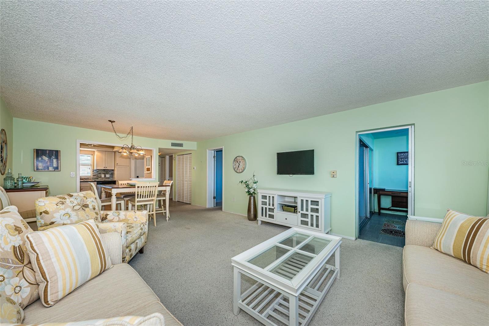 LEXINGTON TOWERS CONDO - Residential
