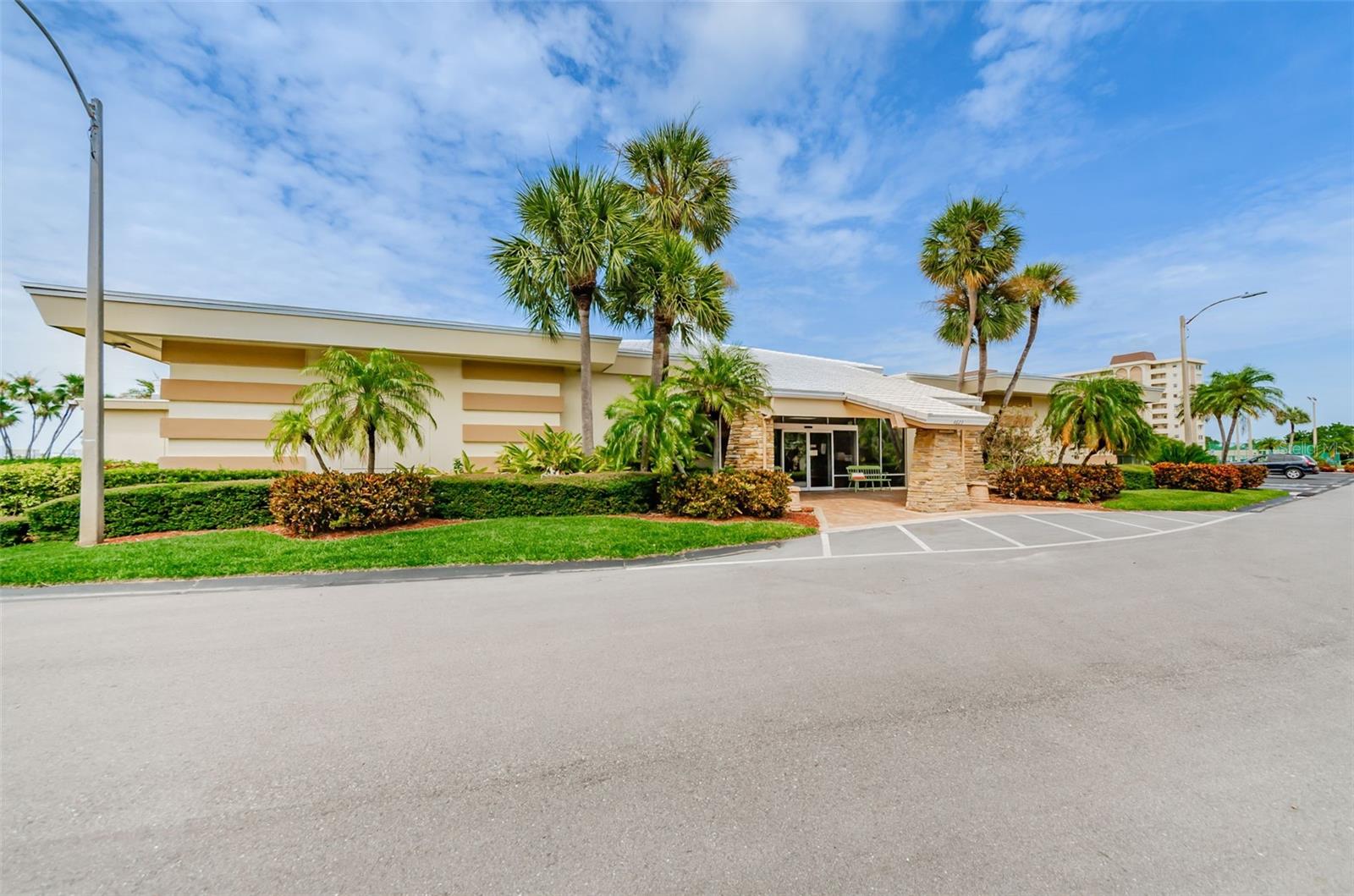 LEXINGTON TOWERS CONDO - Residential