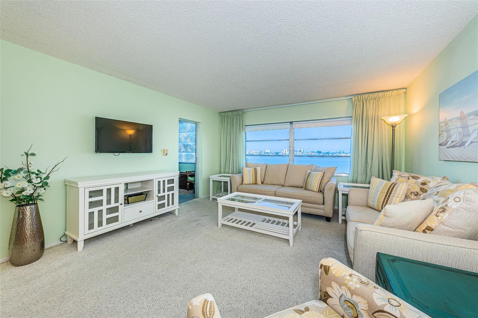 LEXINGTON TOWERS CONDO - Residential