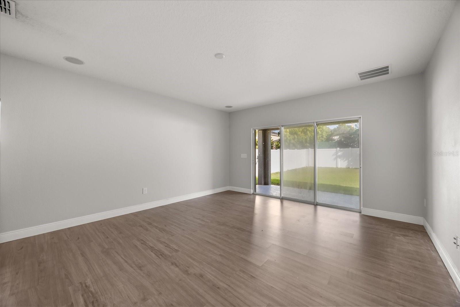 COUNTRYWALK UN #4 & #5 PH 3 - Residential Lease