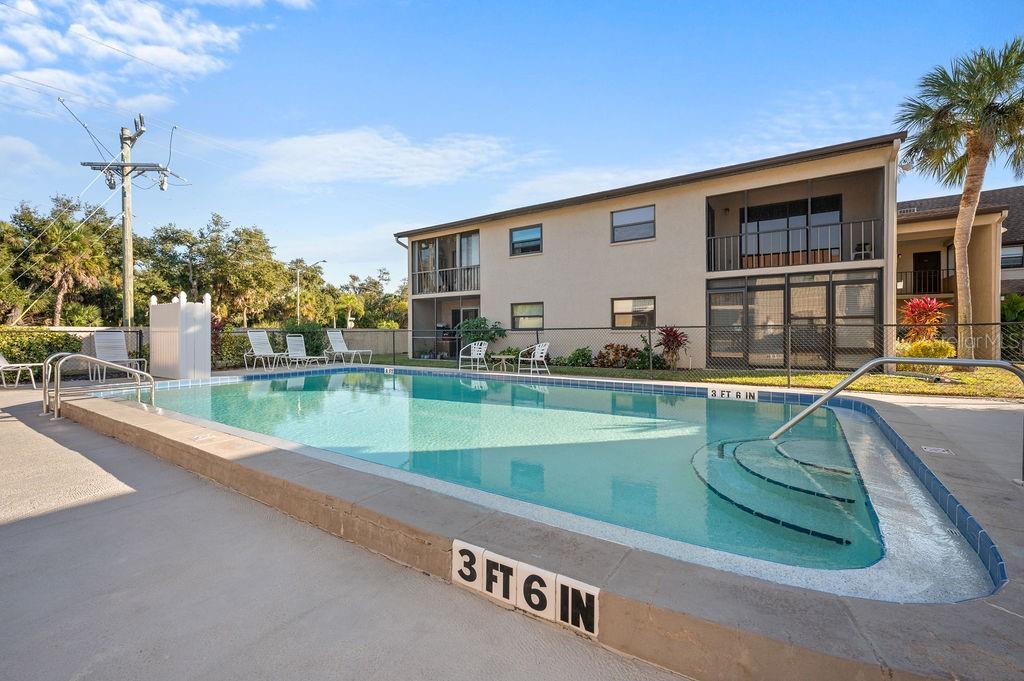 GULF GATE GARDENS - Residential