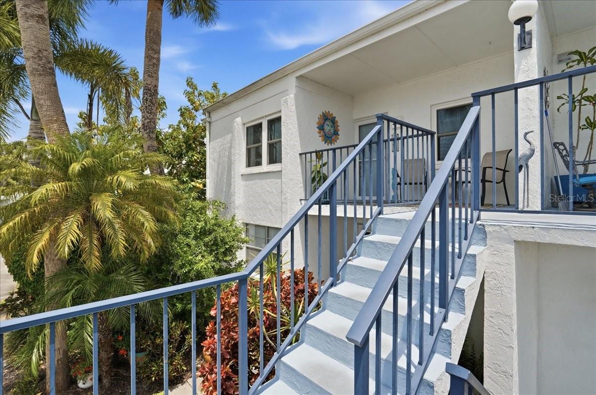 755 VILLAGE CIRCLE 203