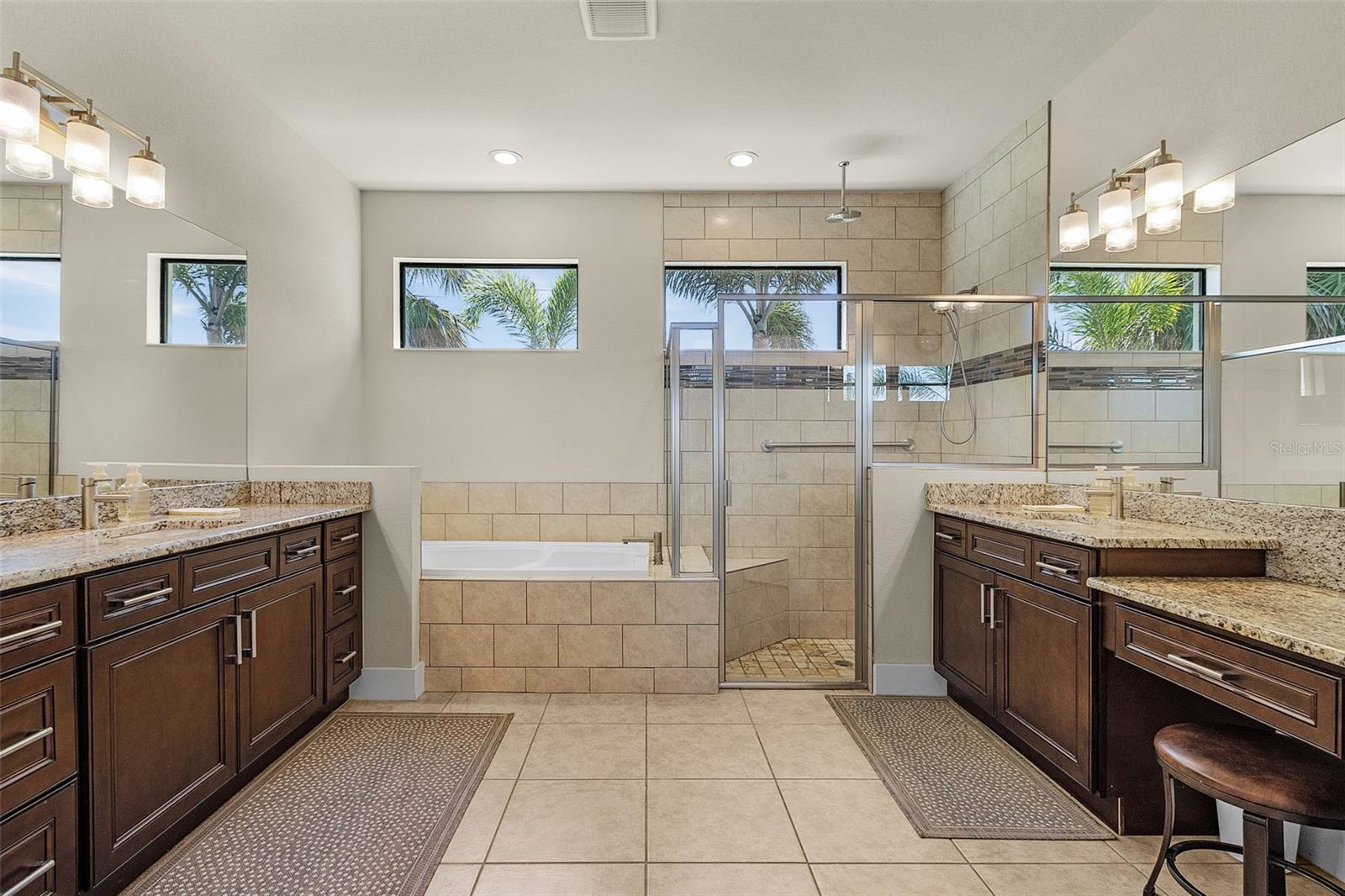 16211 CAYMAN LANE, PUNTA GORDA, FL, 33955/$599,000 4 16211 CAYMAN LANE