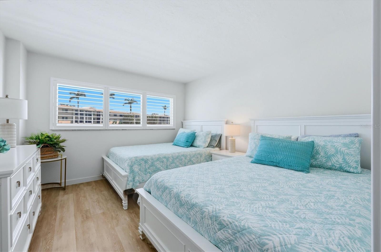 GULF HORIZONS - Residential