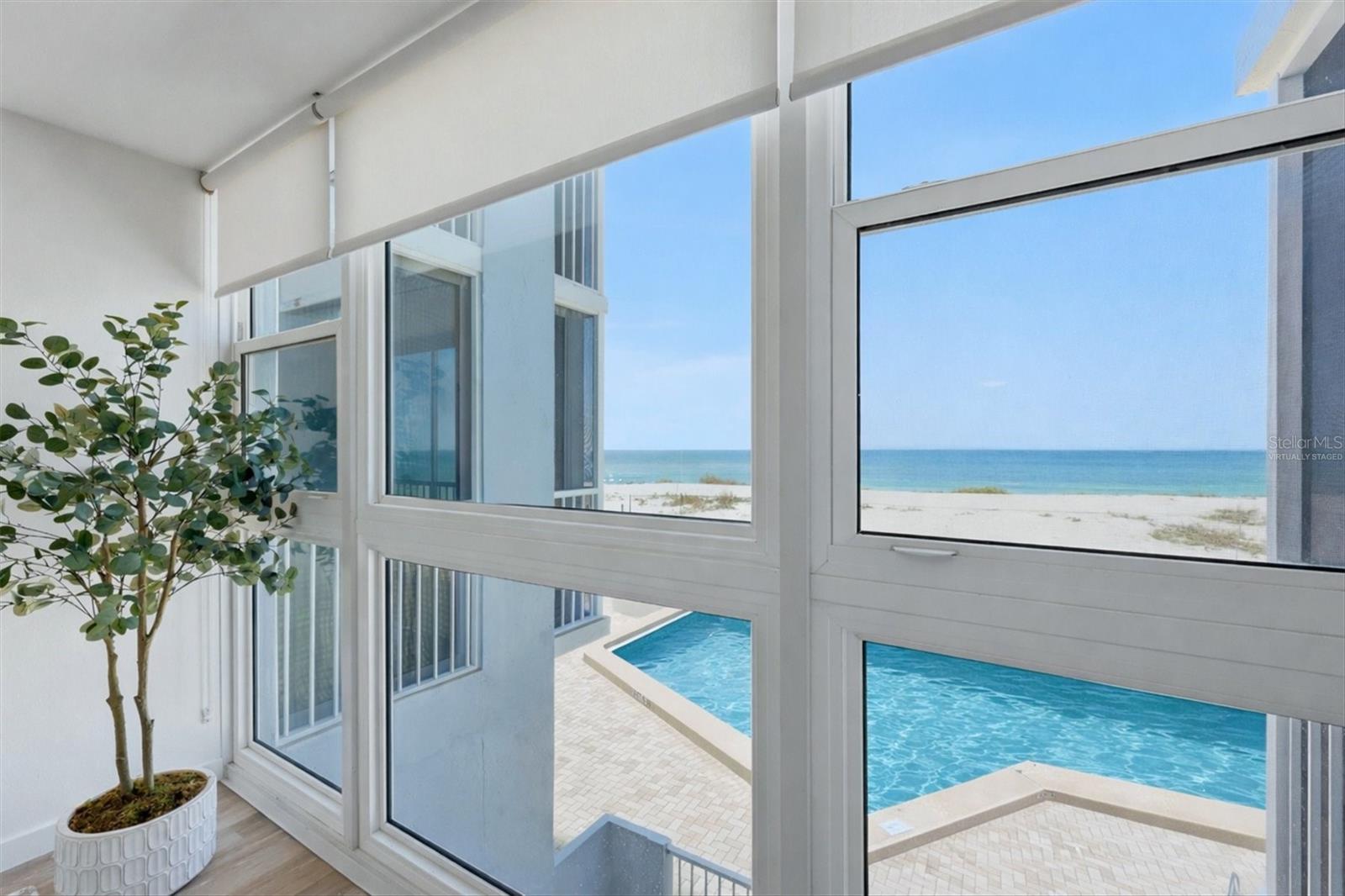 GULF HORIZONS - Residential