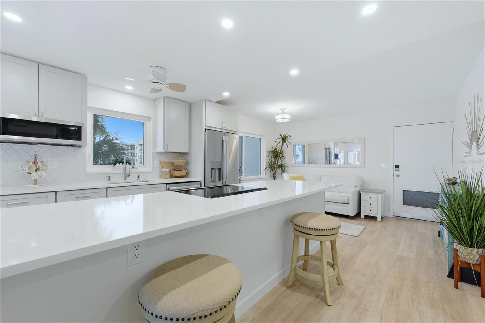 GULF HORIZONS - Residential