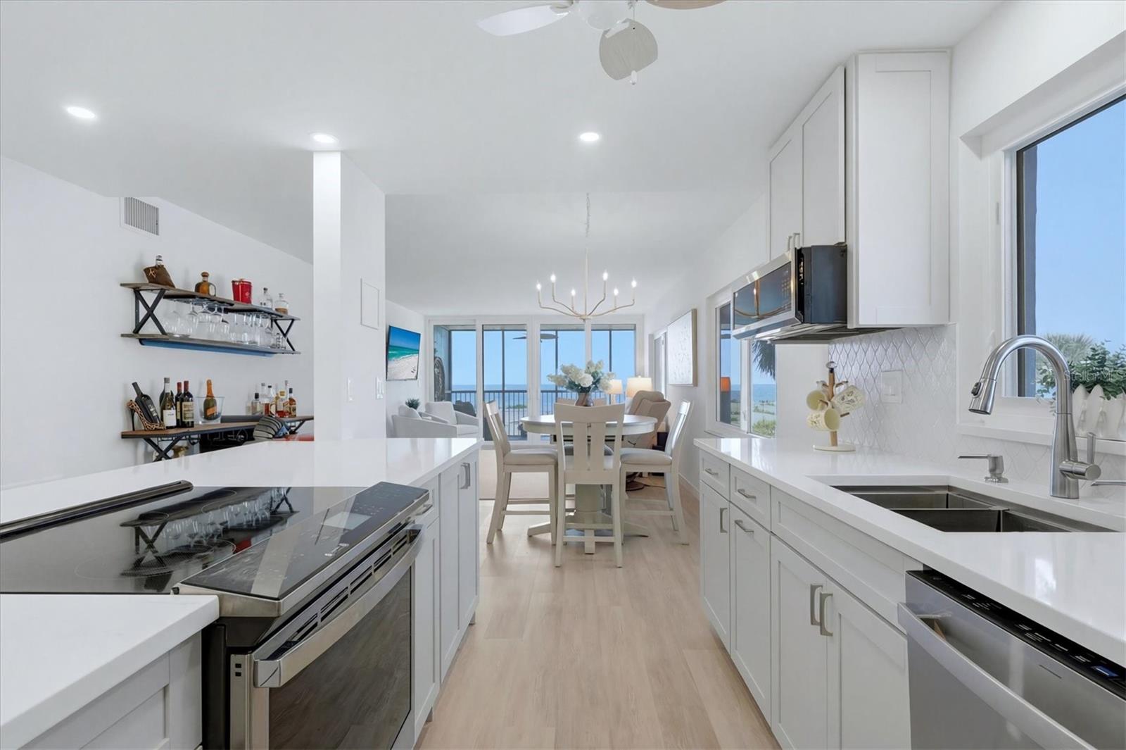 GULF HORIZONS - Residential