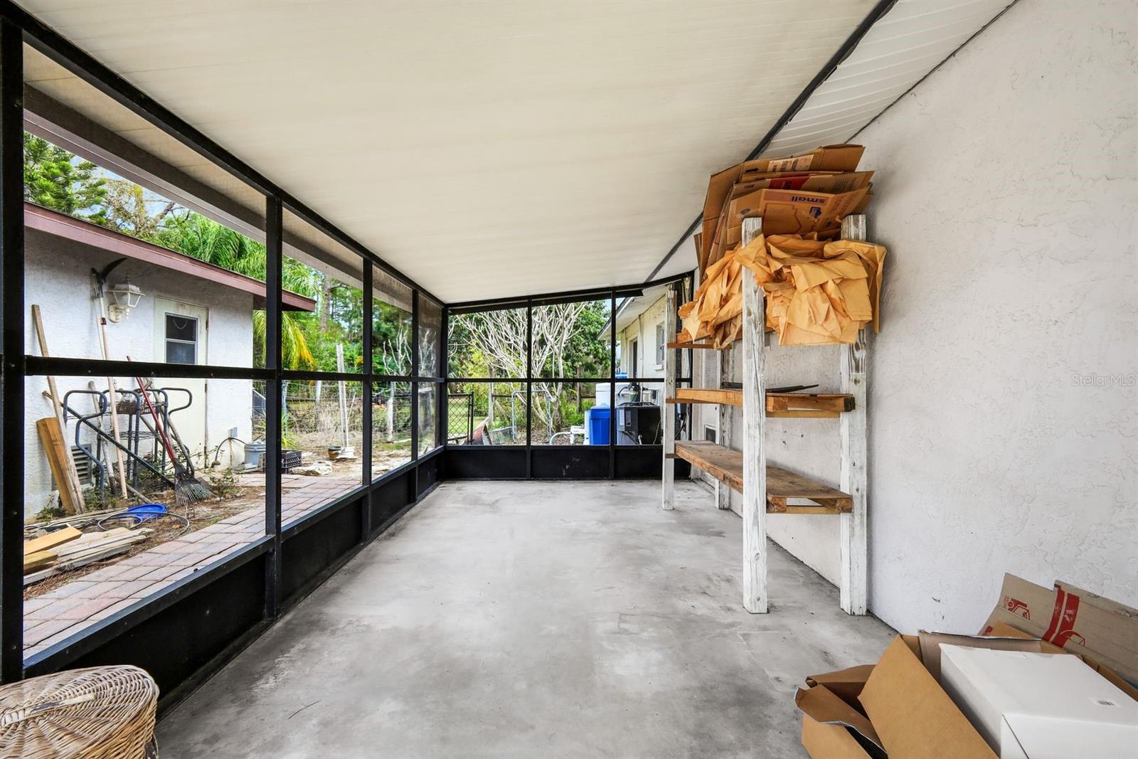 ACREAGE & UNREC - Residential