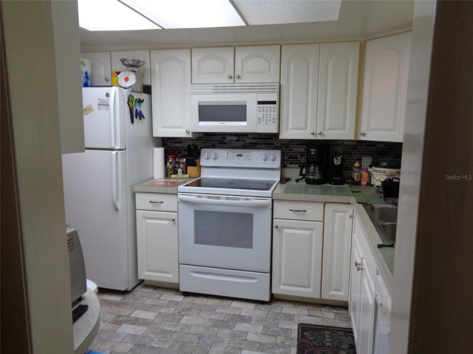 1469 NORMANDY PARK DRIVE 3