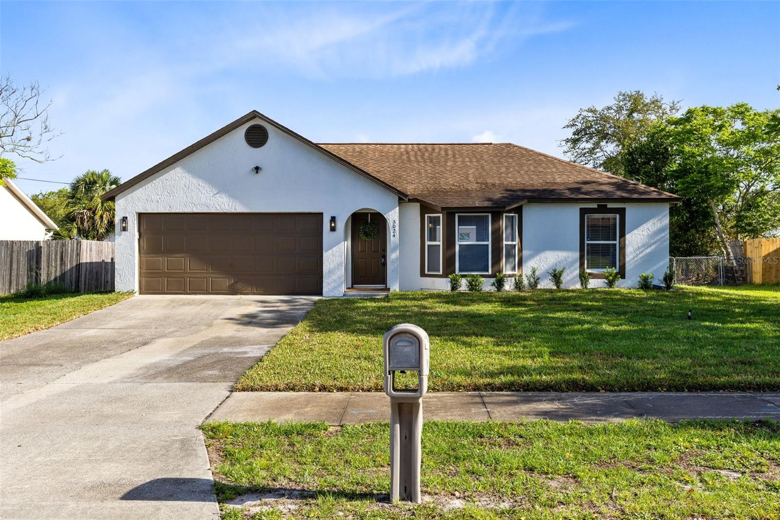 DELTONA LAKES - Residential