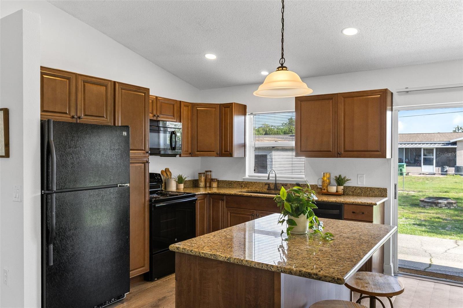 DELTONA LAKES - Residential