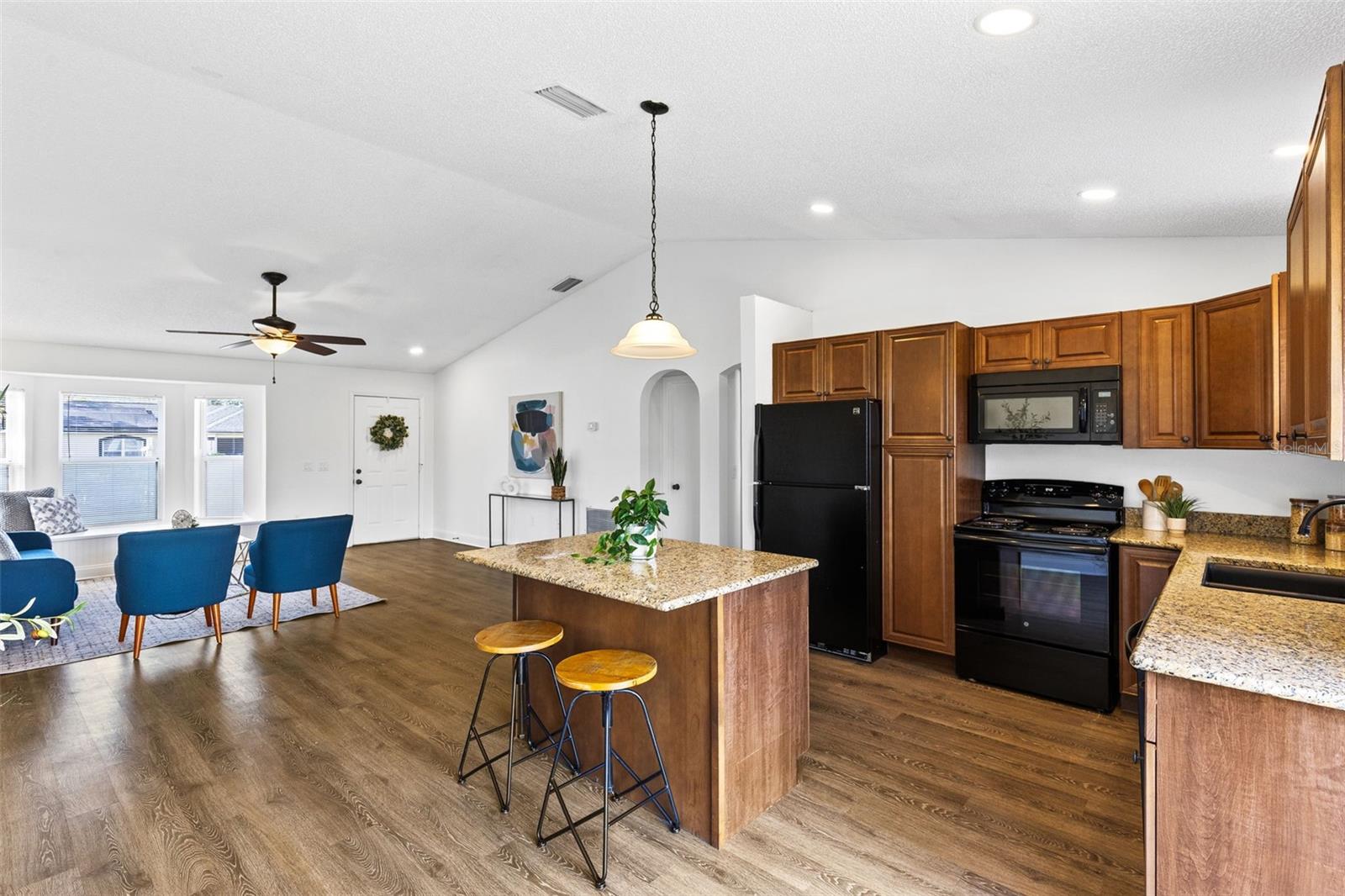 DELTONA LAKES - Residential