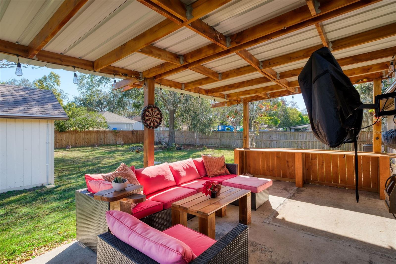 PALM LAKES ESTATES - Residential