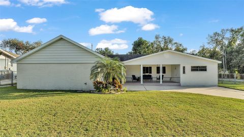 A home in LAKELAND