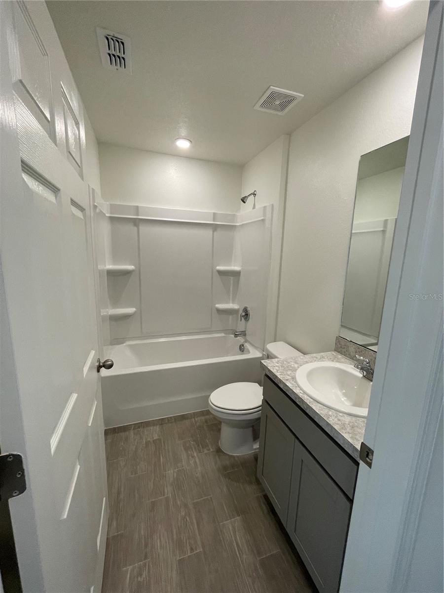 5 UPLAND PLACE