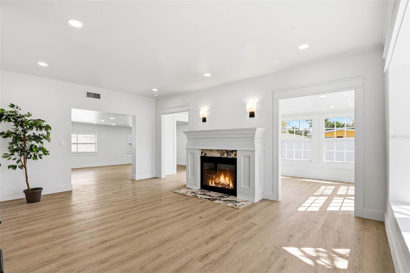 RIO VISTA - Residential