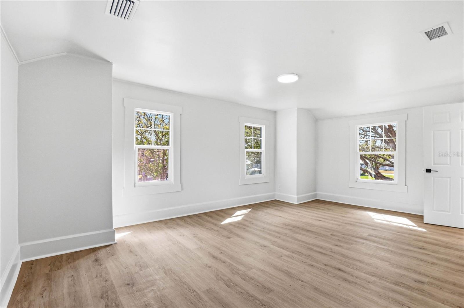 RIO VISTA - Residential