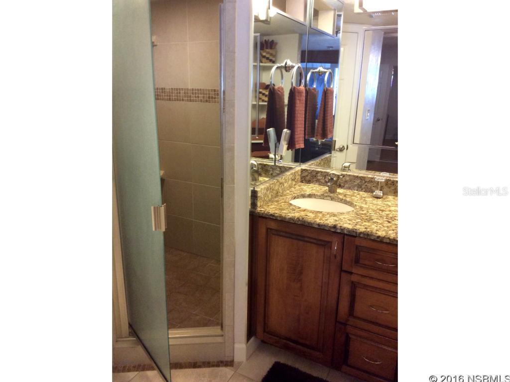 Sunrise Condo - Residential