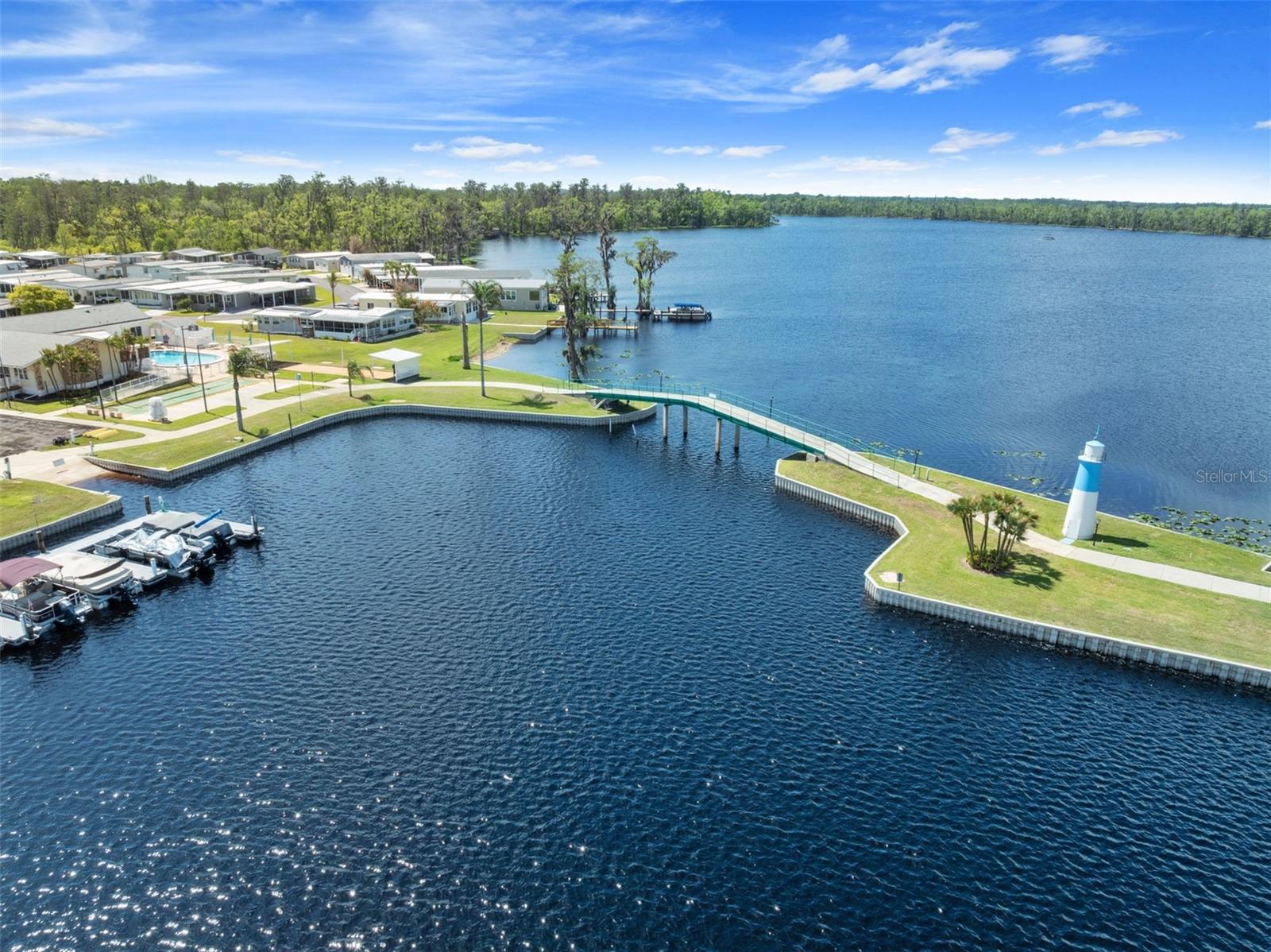 CLERMONT EMERALD LAKES CO-OP LT 01 - Residential