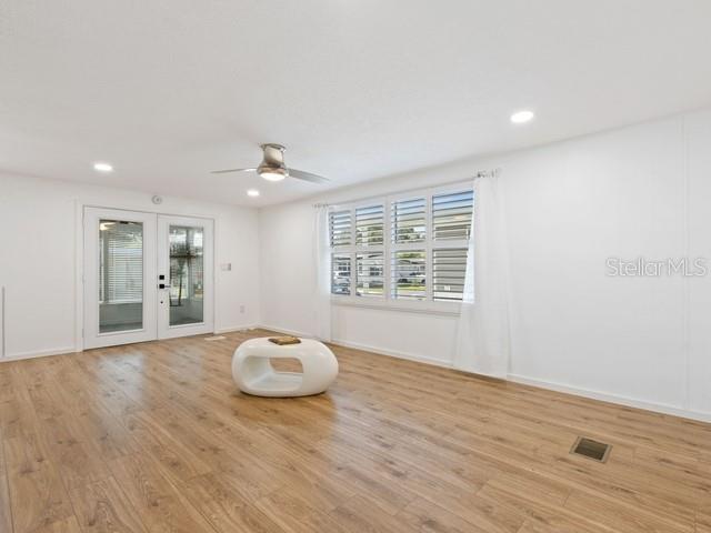 CLERMONT EMERALD LAKES CO-OP LT 01 - Residential