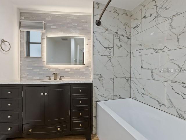 CLERMONT EMERALD LAKES CO-OP LT 01 - Residential