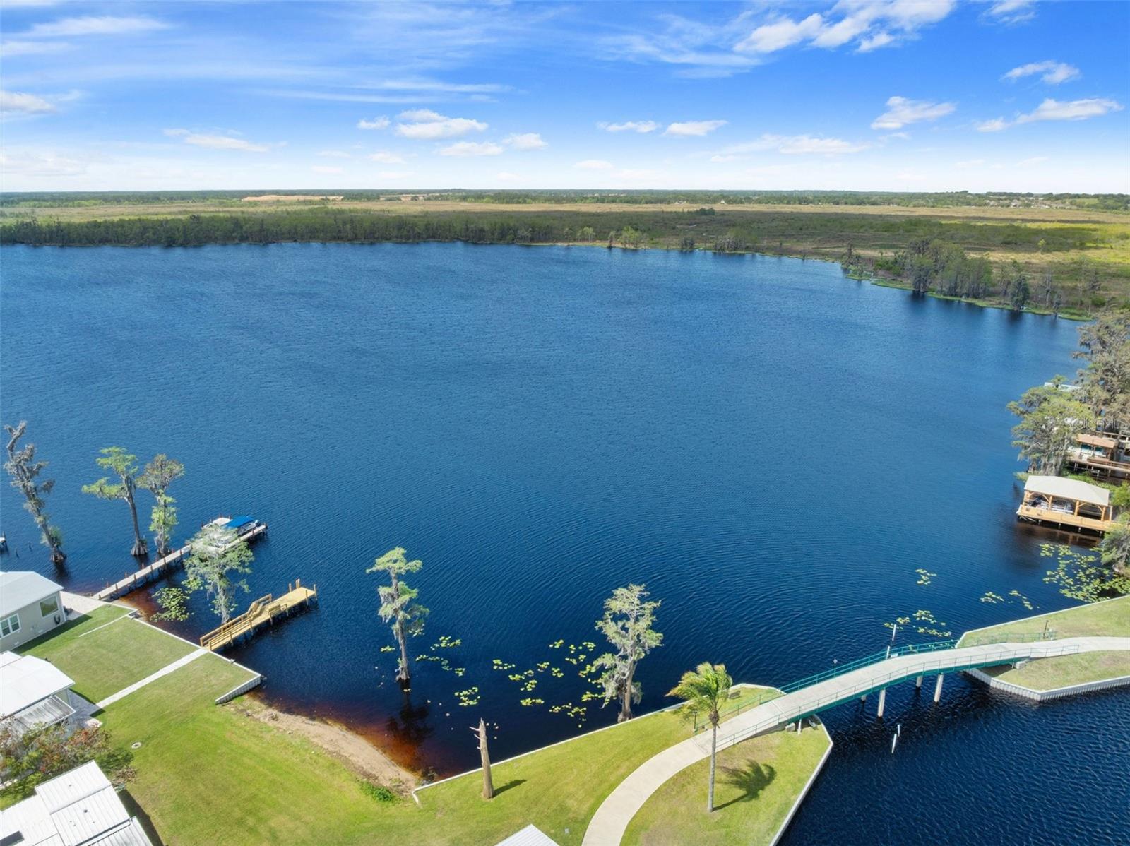 CLERMONT EMERALD LAKES CO-OP LT 01 - Residential