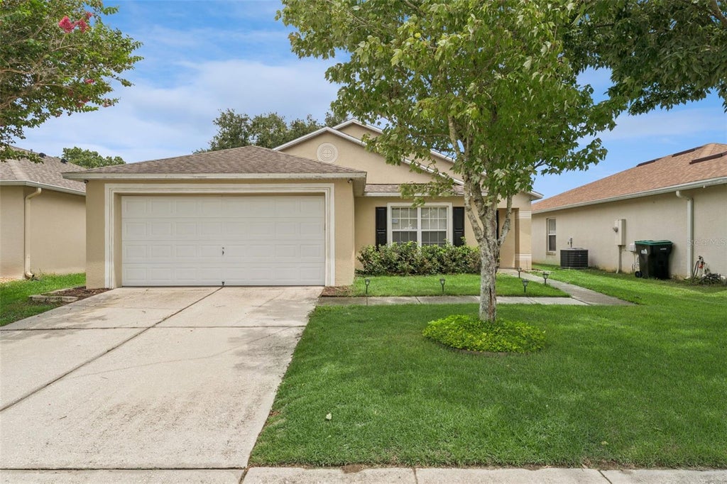 Photo of 825 Clifton Hills Street, Orlando, FL 32828 (MLS # O6430691)