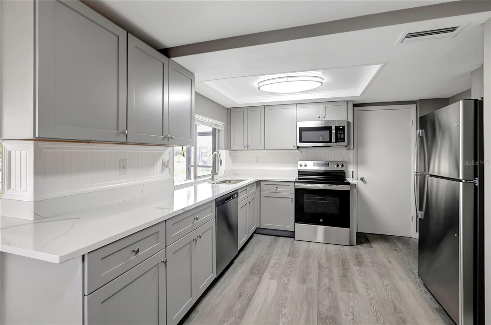 BEACON SQUARE - Residential