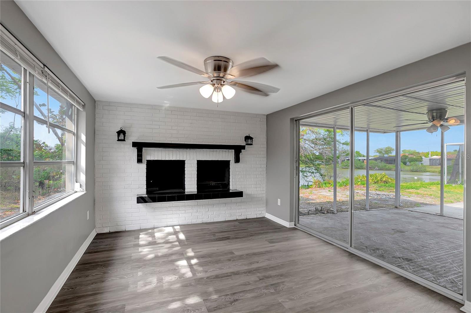 BEACON SQUARE - Residential