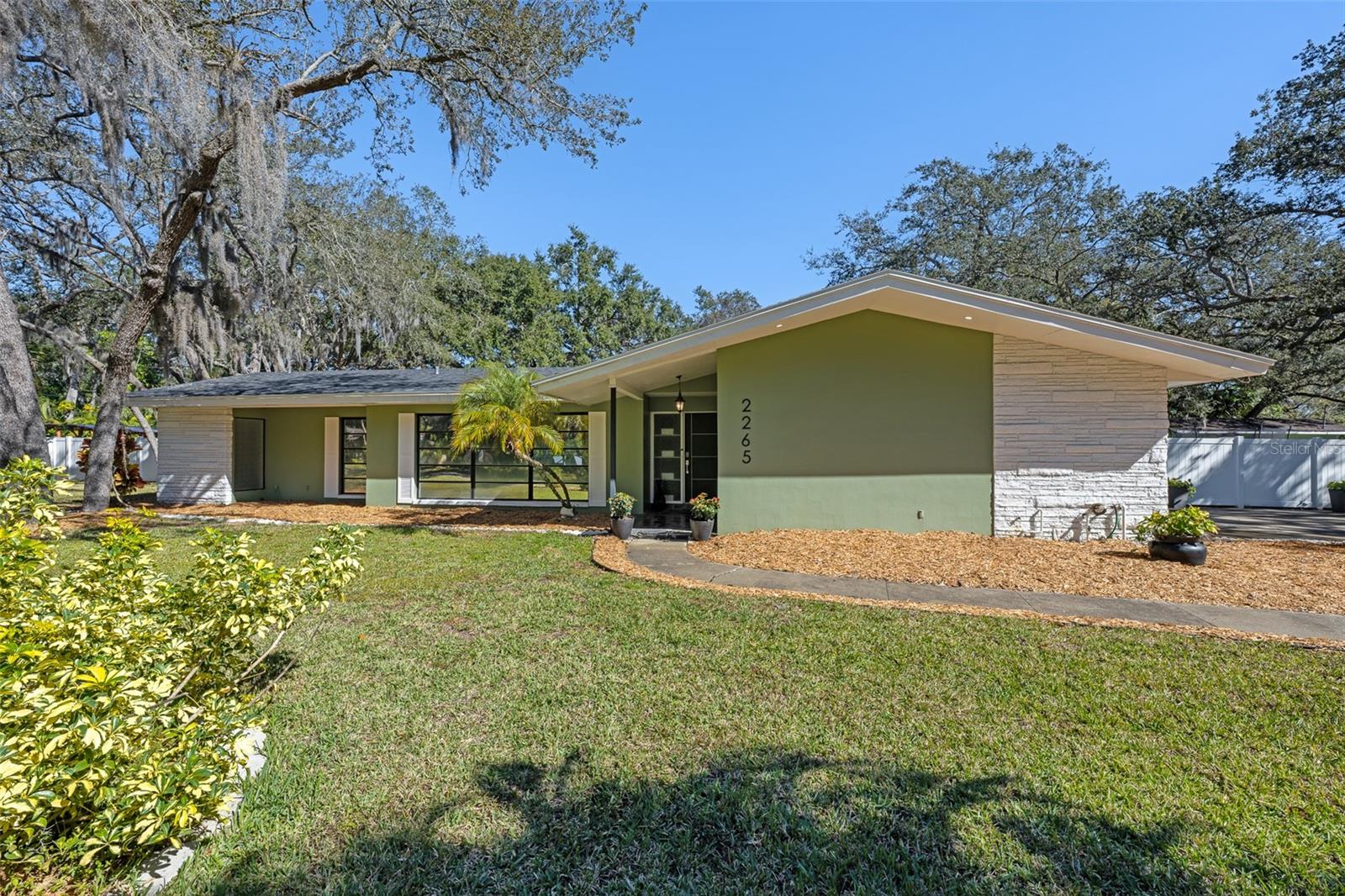 BELLEAIR - Residential