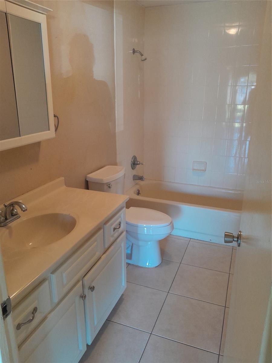 Florida Shores 01 - Residential