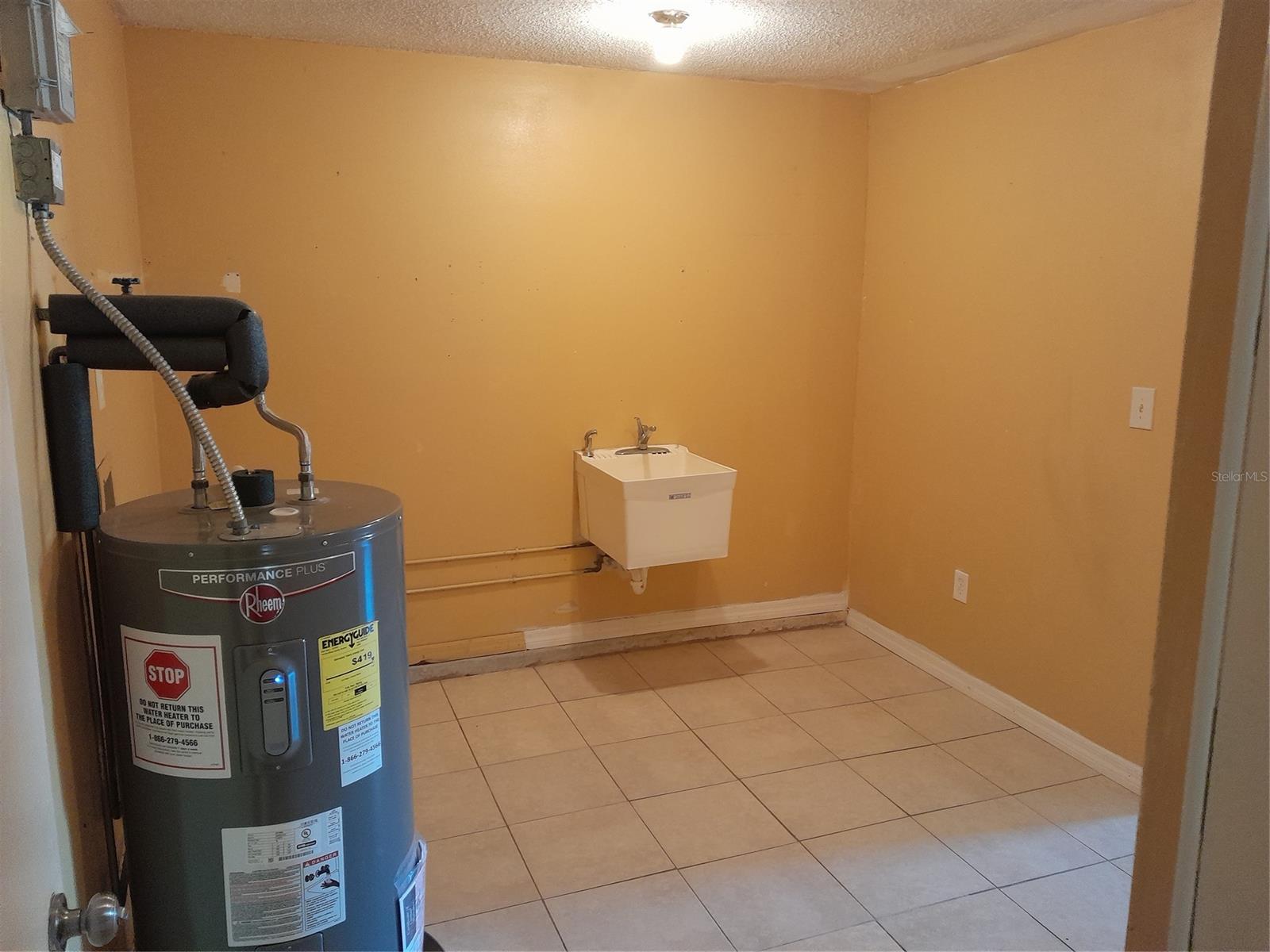 Florida Shores 01 - Residential