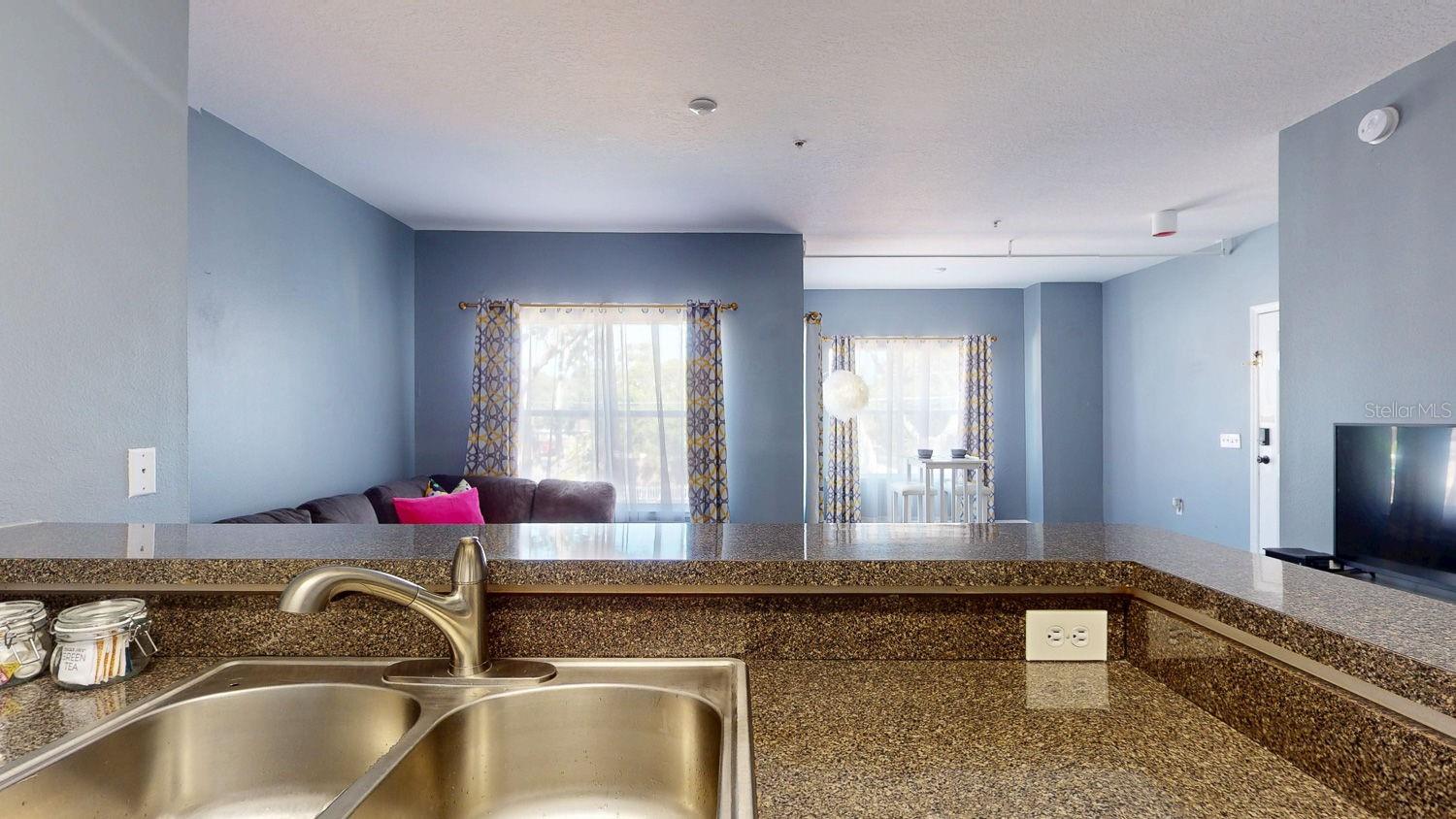 BEACHWAY CONDOS - Residential Lease