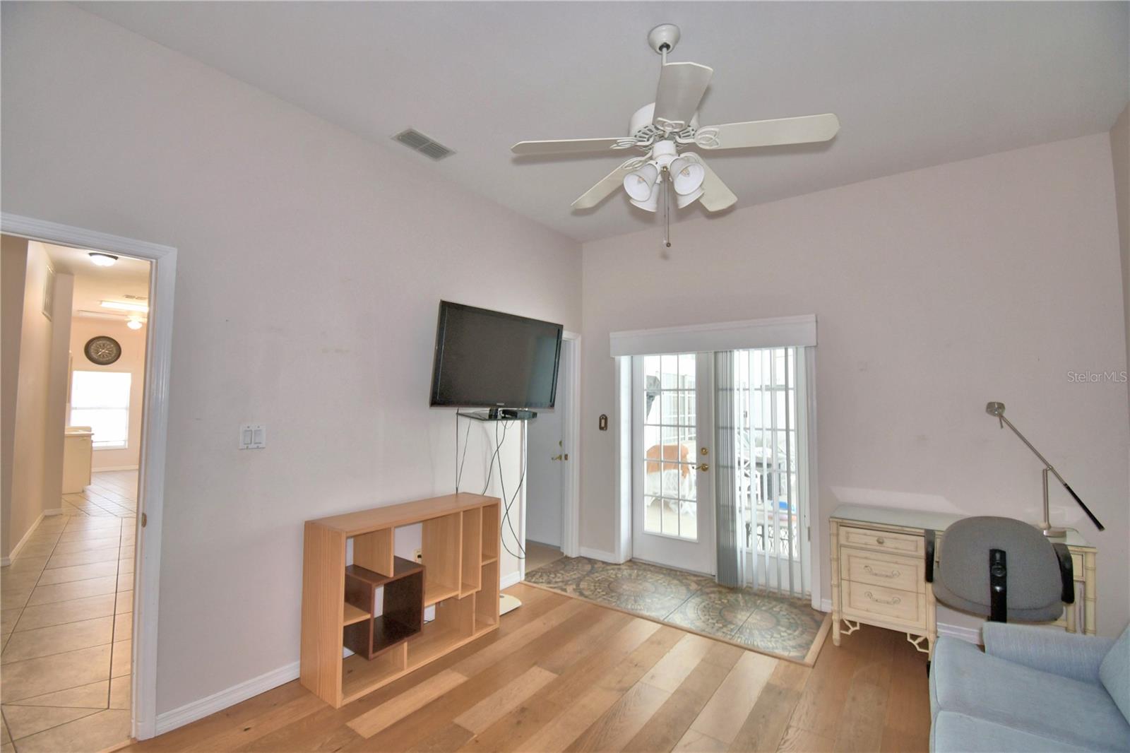 ARROWHEAD LAKES - Residential