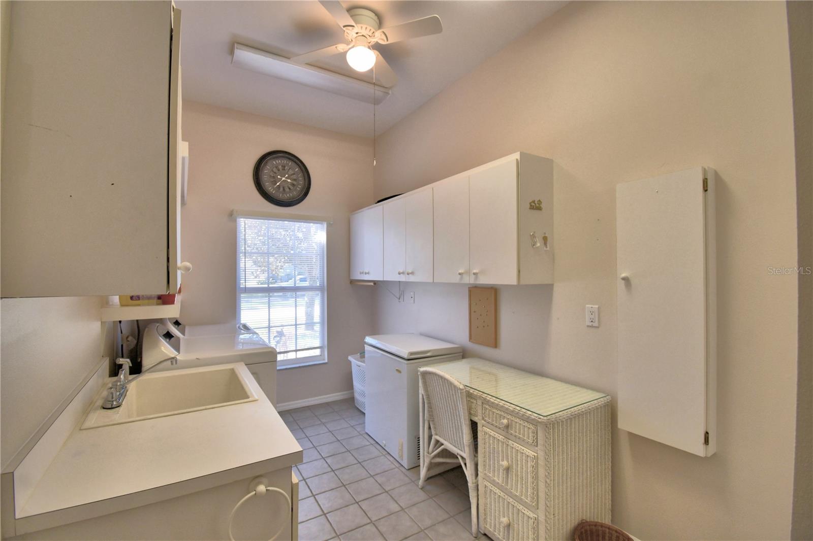 ARROWHEAD LAKES - Residential