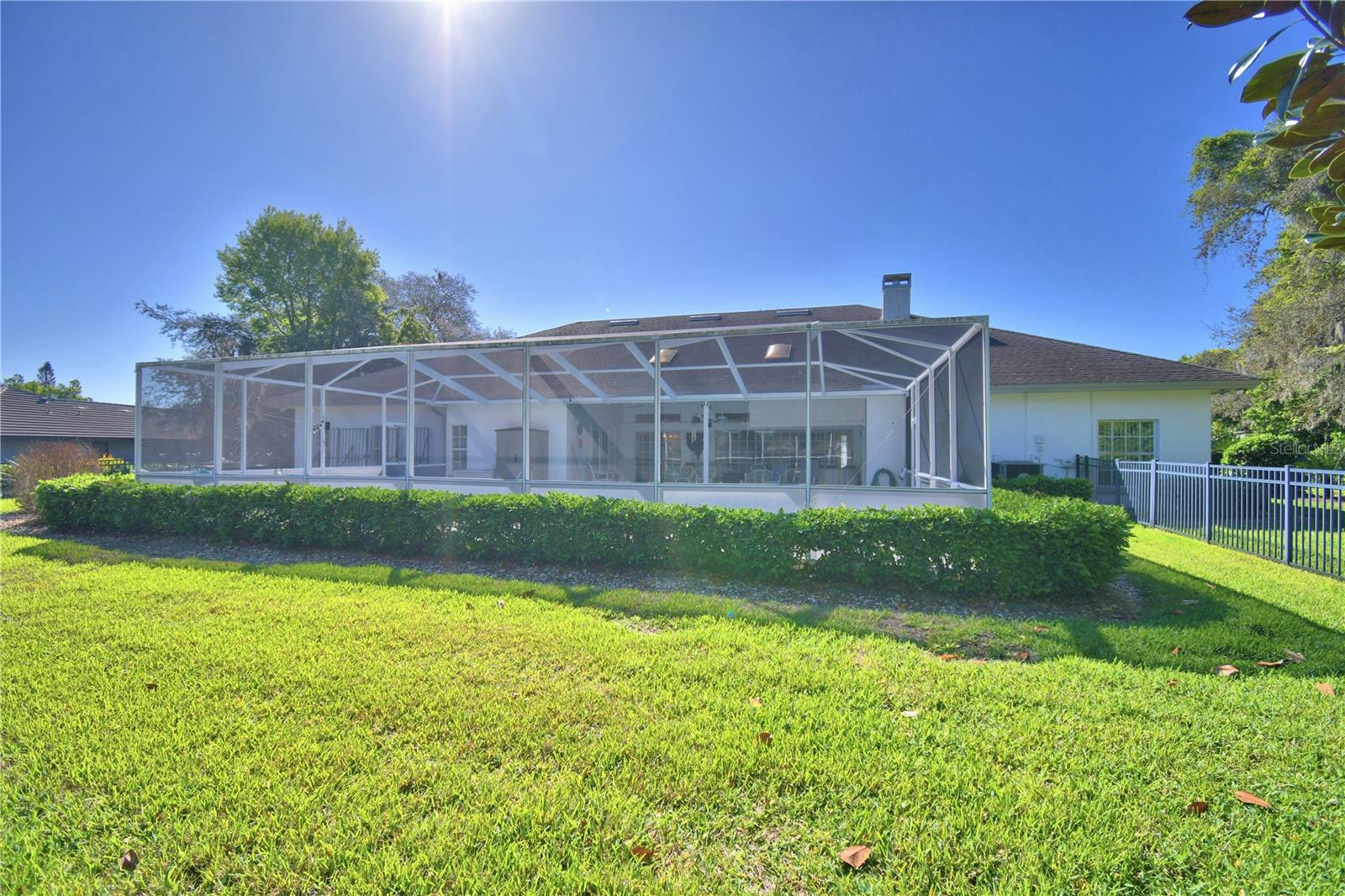 ARROWHEAD LAKES - Residential