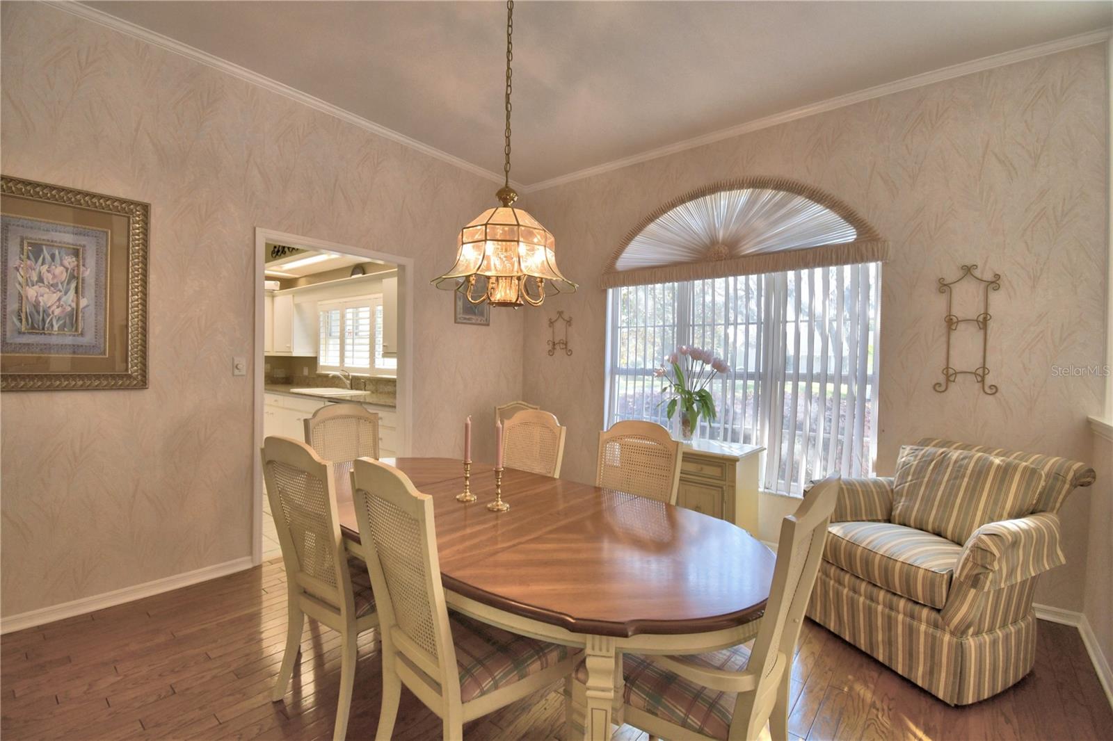 ARROWHEAD LAKES - Residential