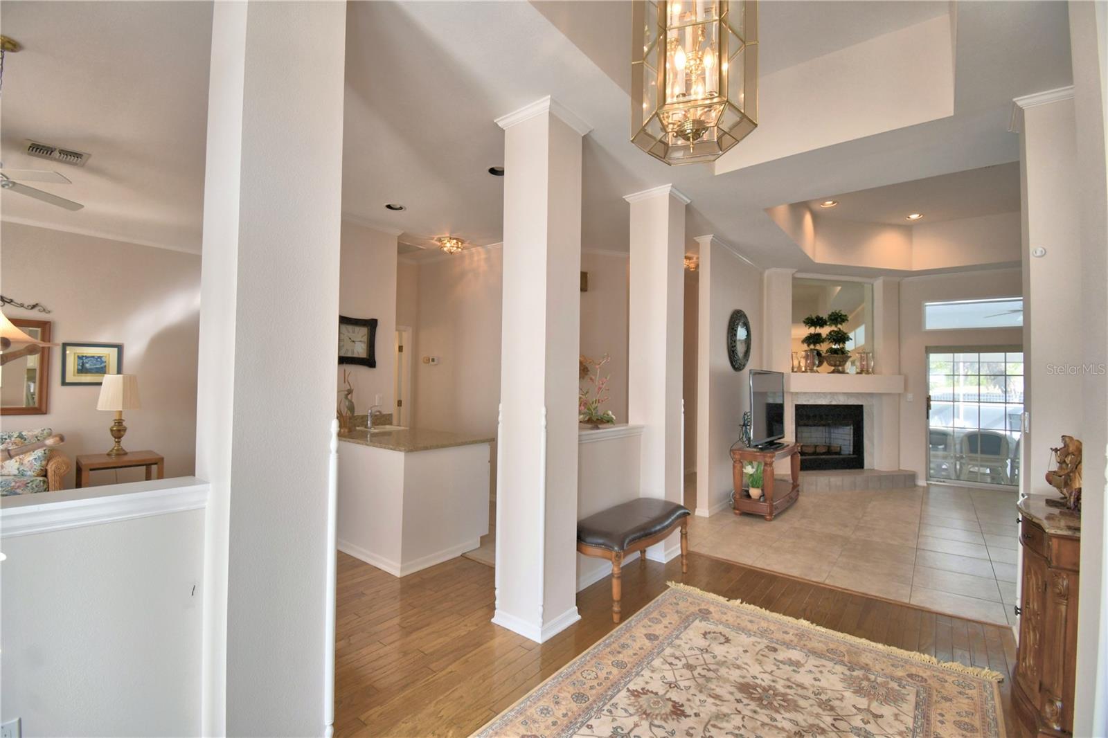 ARROWHEAD LAKES - Residential