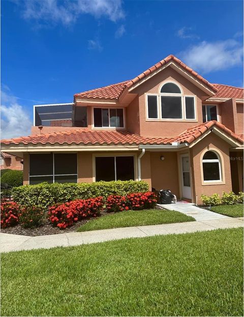 A home in WINTER HAVEN