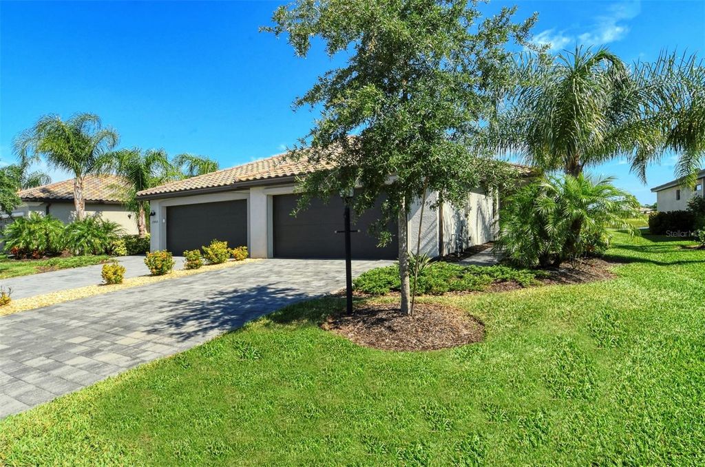 Photo of 15957 Clear Skies Place, Bradenton, FL 34211 (MLS # A4666012)
