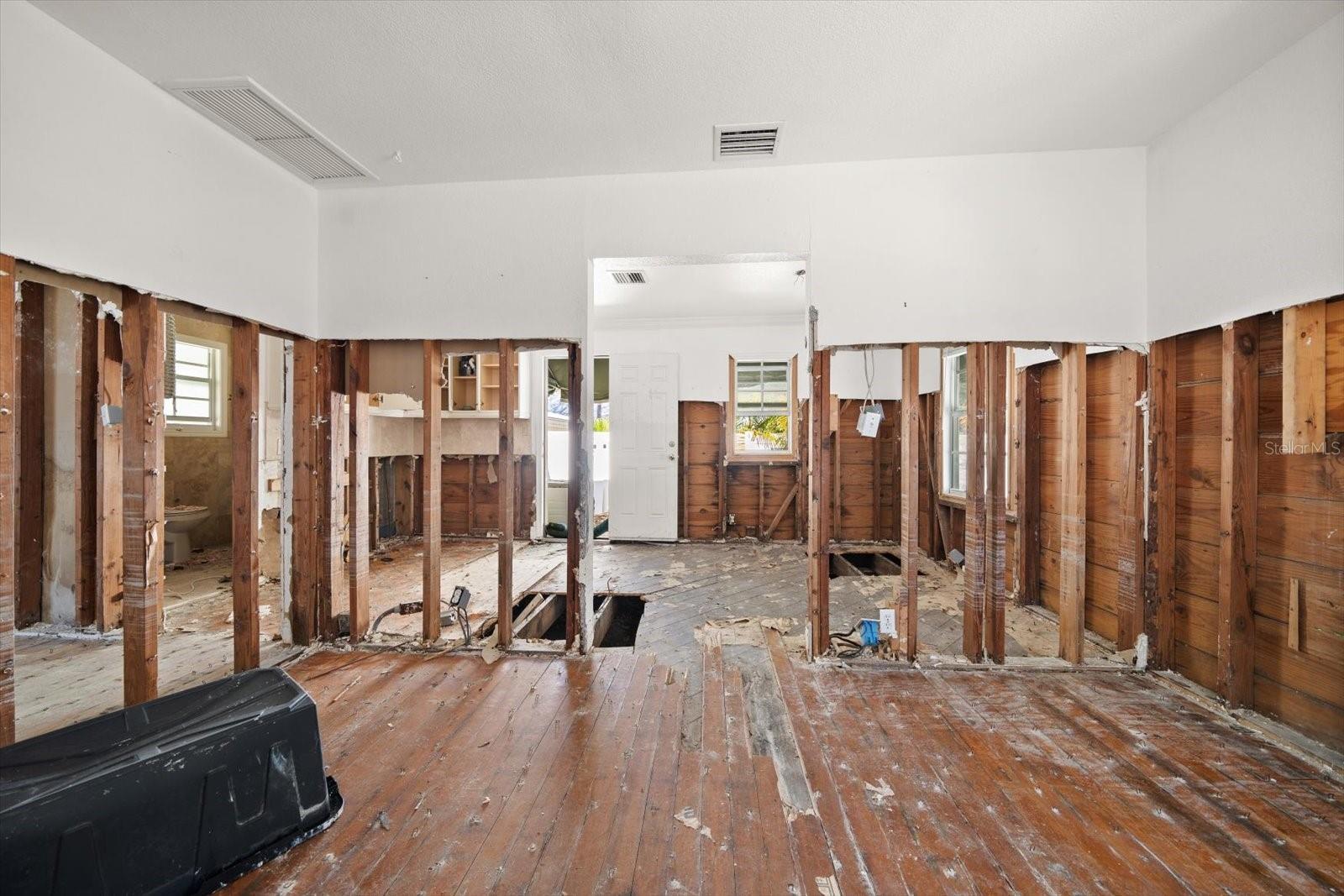 PENGUIN CABANA SUB - Residential