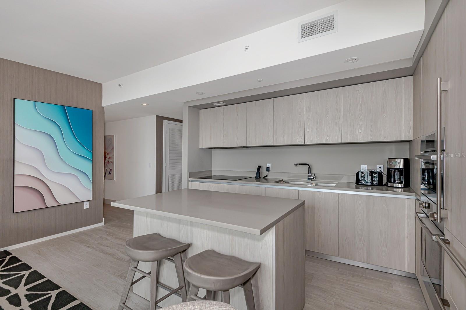 4010 S OCEAN DR R2404