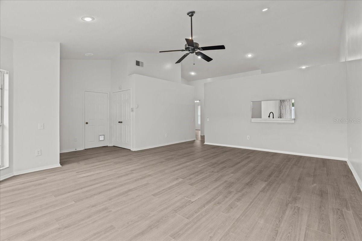 COLONY COVE - Residential