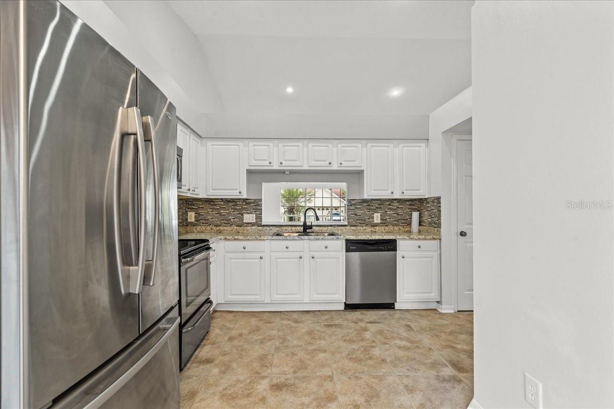 COLONY COVE - Residential