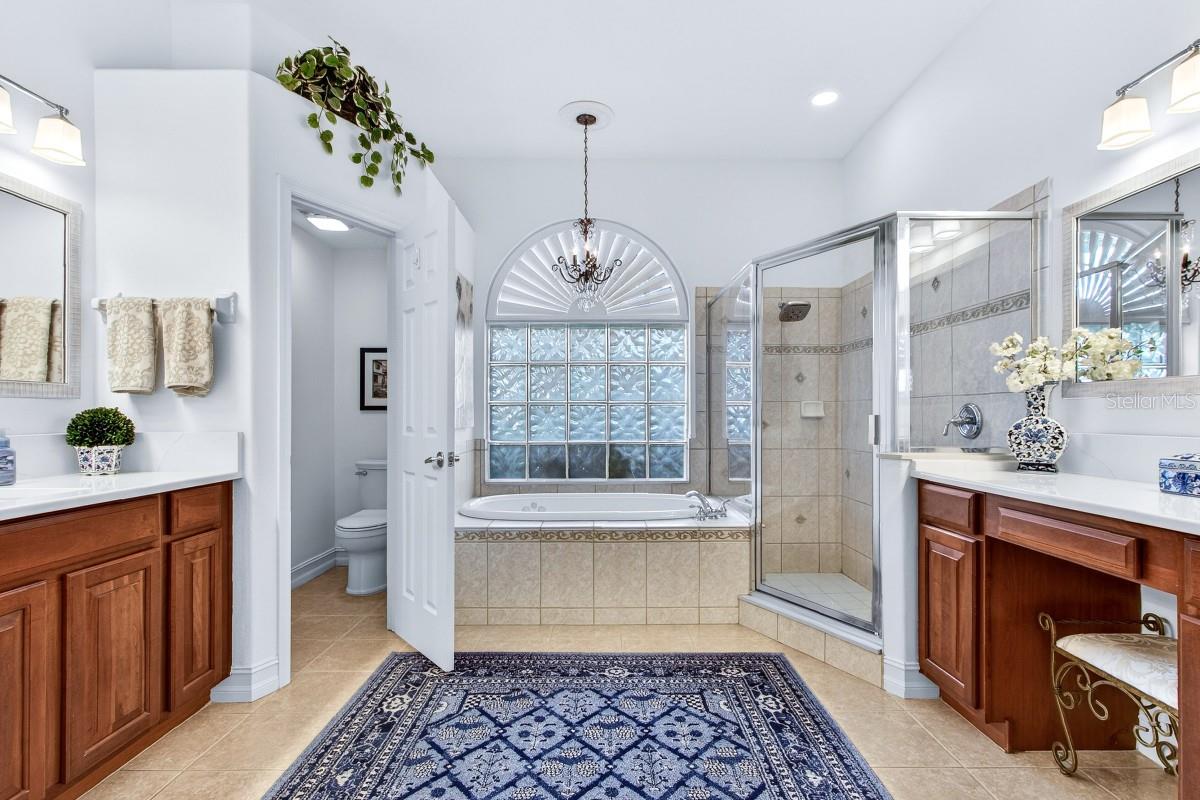 ESTATES AT ALOMA WOODS PH 2 - Residential