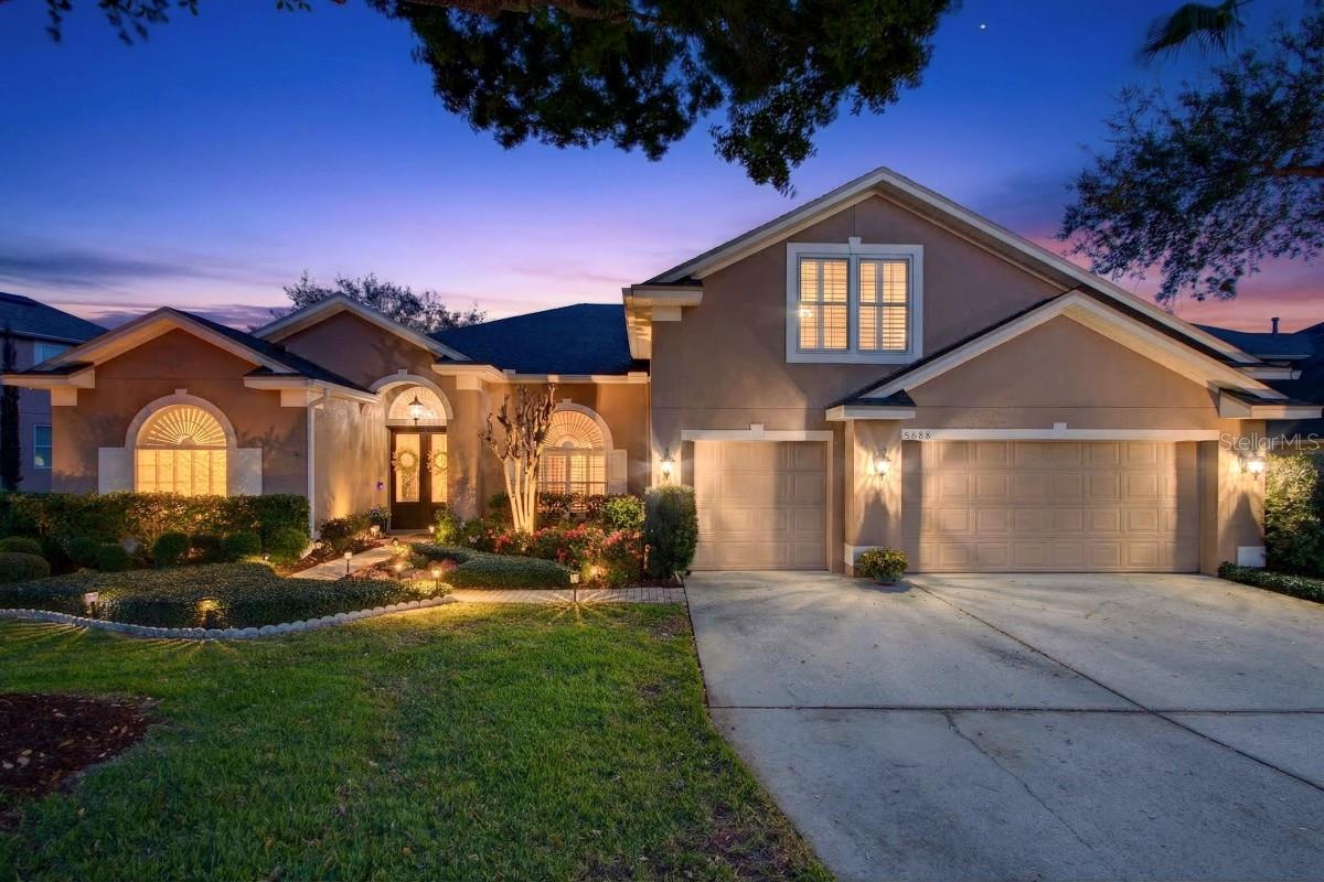 ESTATES AT ALOMA WOODS PH 2 - Residential